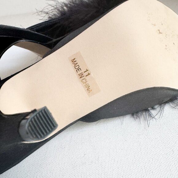 Fredrics of Hollywood Black Open Toe Pop Pom Bedroom Heels 11 - Picture 4 of 4